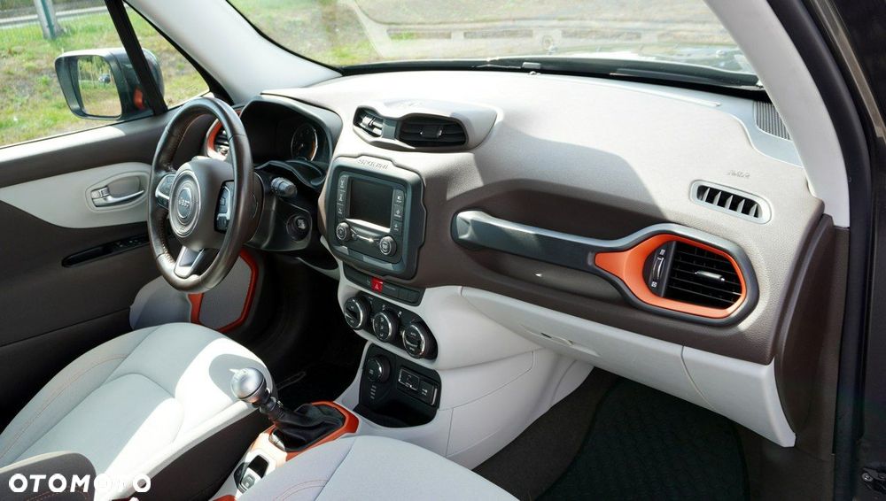 Jeep Renegade - 10