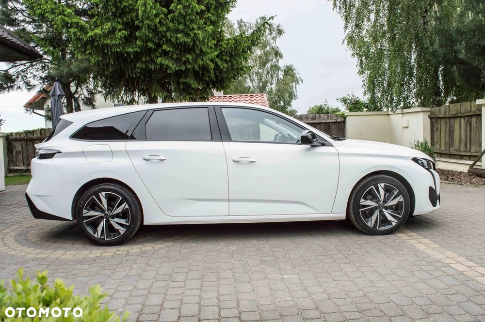 Peugeot 308 BlueHDi 130 EAT8 Allure - 11