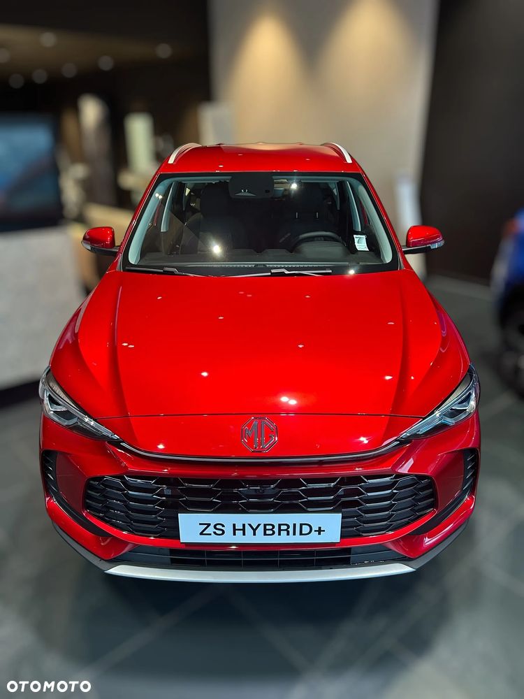 MG ZS Hybrid+ - 10