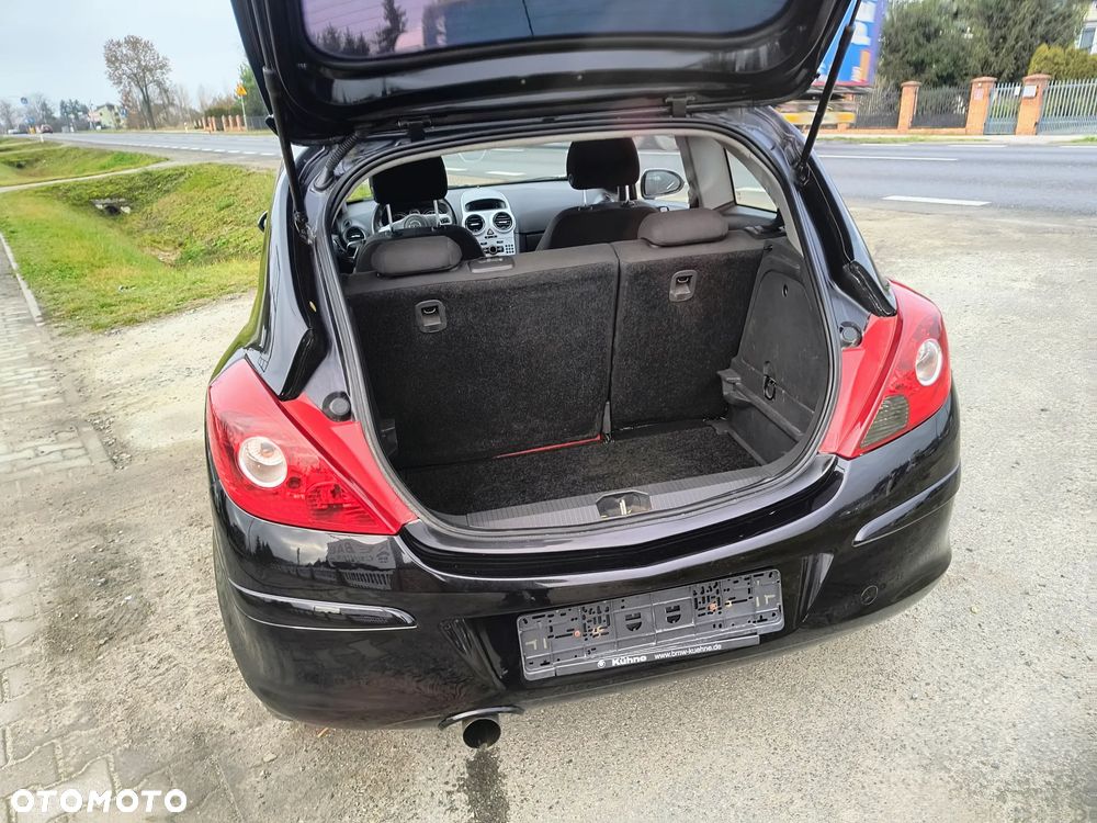 Opel Corsa 1.2 16V - 12