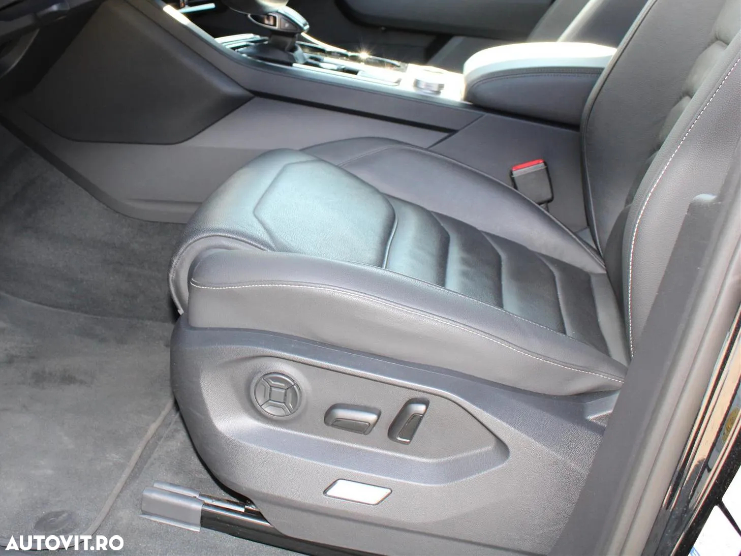 Volkswagen Touareg - 10
