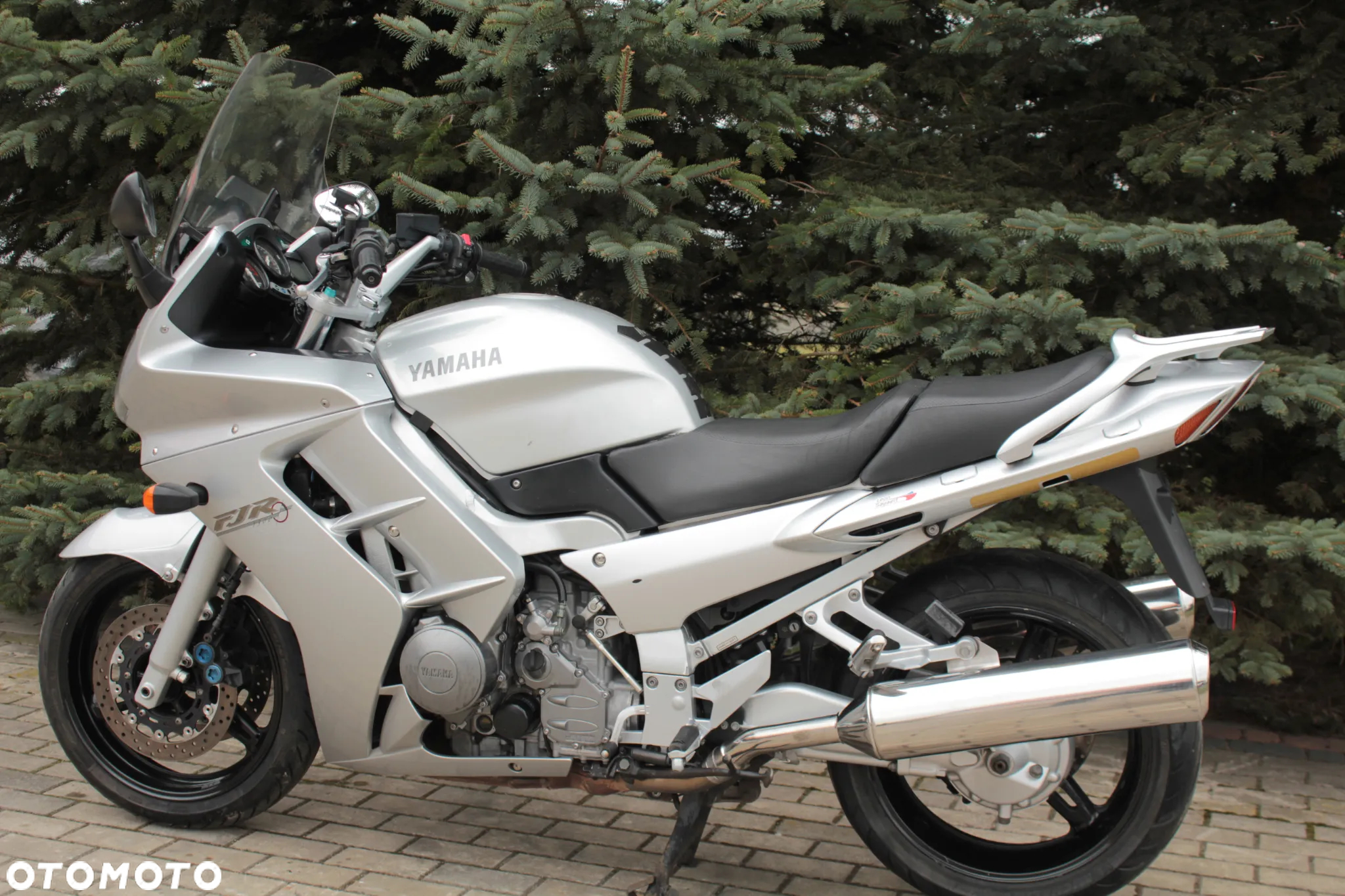 Yamaha FJR - 6