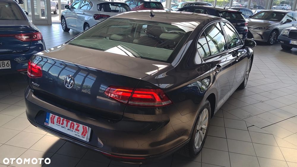 Volkswagen Passat 1.5 TSI EVO Essence DSG - 13