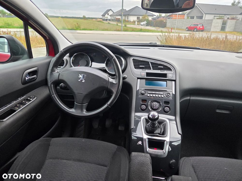 Peugeot 5008 - 15