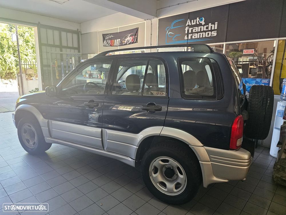 Suzuki Grand Vitara Metal Top 2.0 TDi - 4
