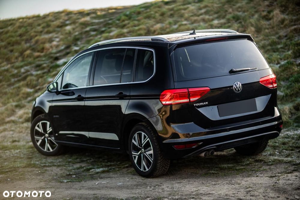 Volkswagen Touran 2.0 TDI SCR (BlueMotion Technology) DSG Comfortline - 13