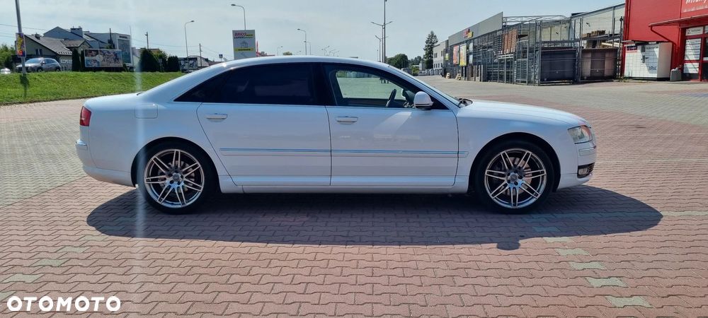 Audi A8 4.2 FSI Quattro - 4
