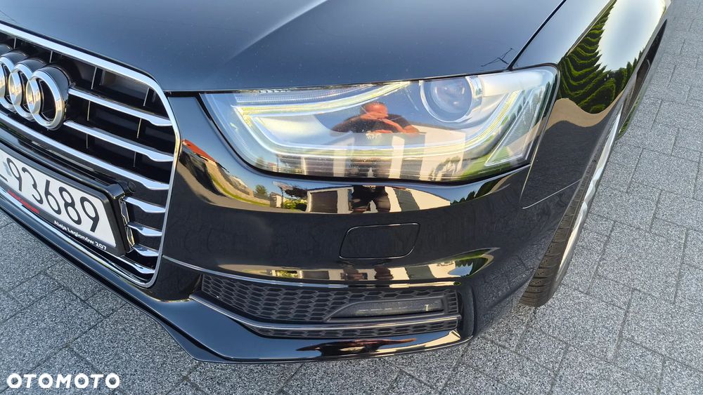 Audi A4 Avant 2.0 TDI DPF S line Sportpaket - 32