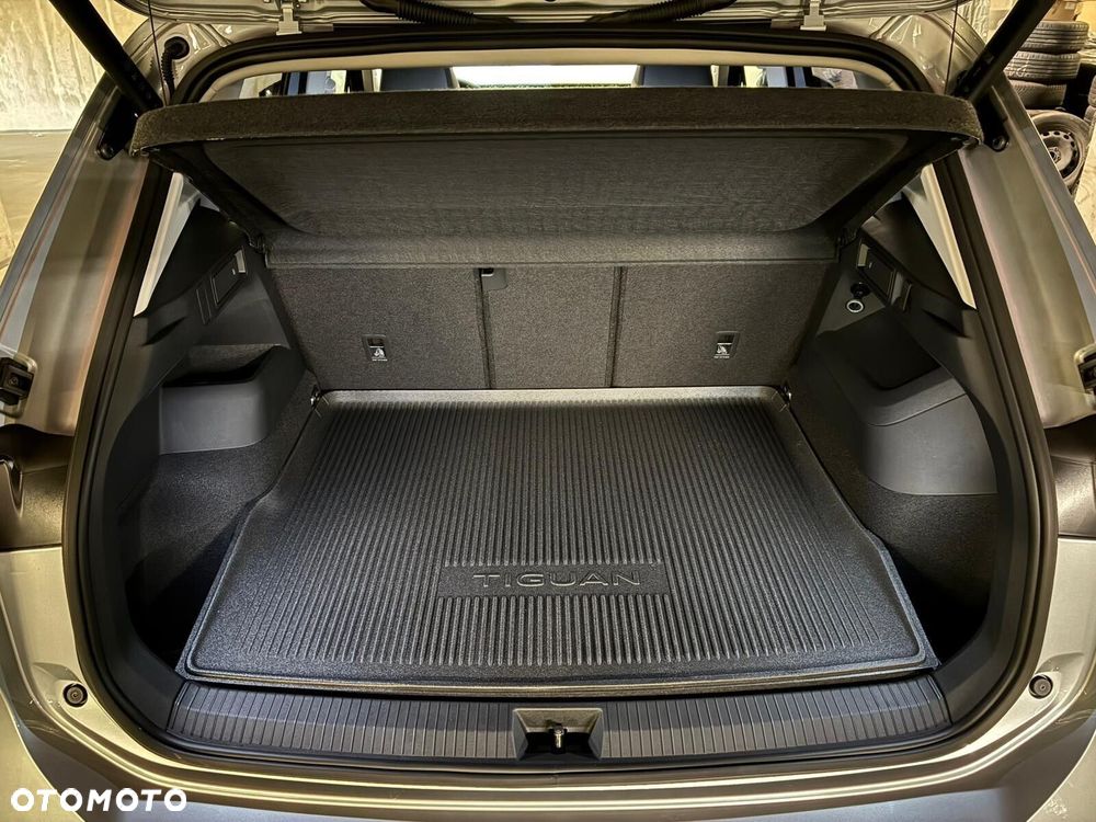 Volkswagen Tiguan - 30