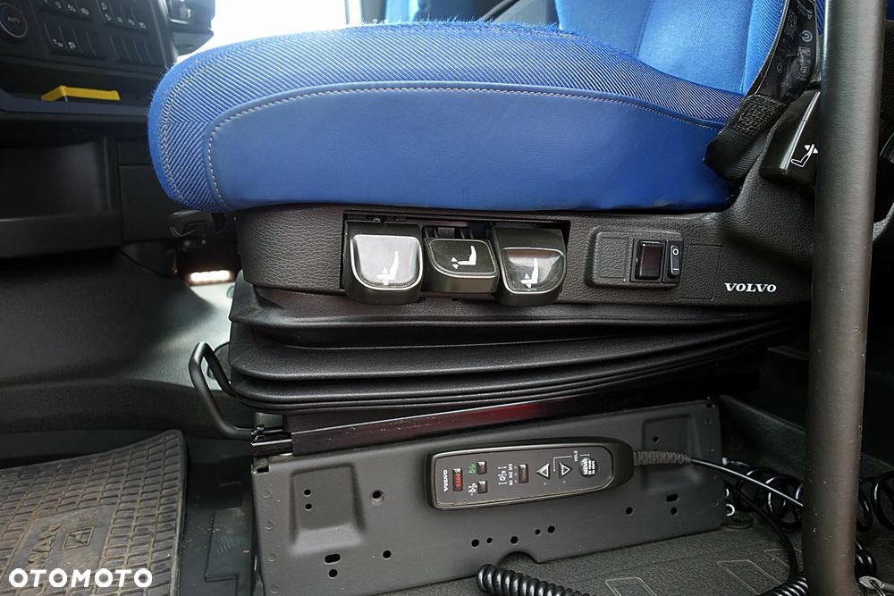 Volvo FH 540 JEDEN WŁAŚCICIEL PROSTO Z NIEMIECKIEJ FIRMY,FULL LED,PEŁNYE SPOJLERY,RETARDER,PEŁNA PODUSZKA - 34