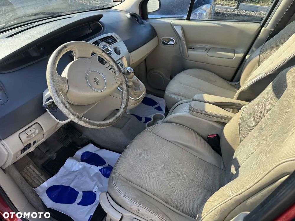 Renault Scenic 1.6 16V Emotion Plus - 15