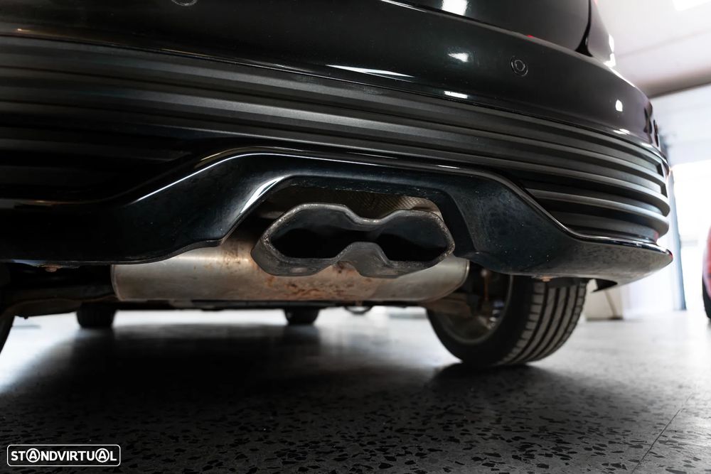 Ford Focus 2.0 EcoBoost ST c/ Pack Pele Desportiva - 15