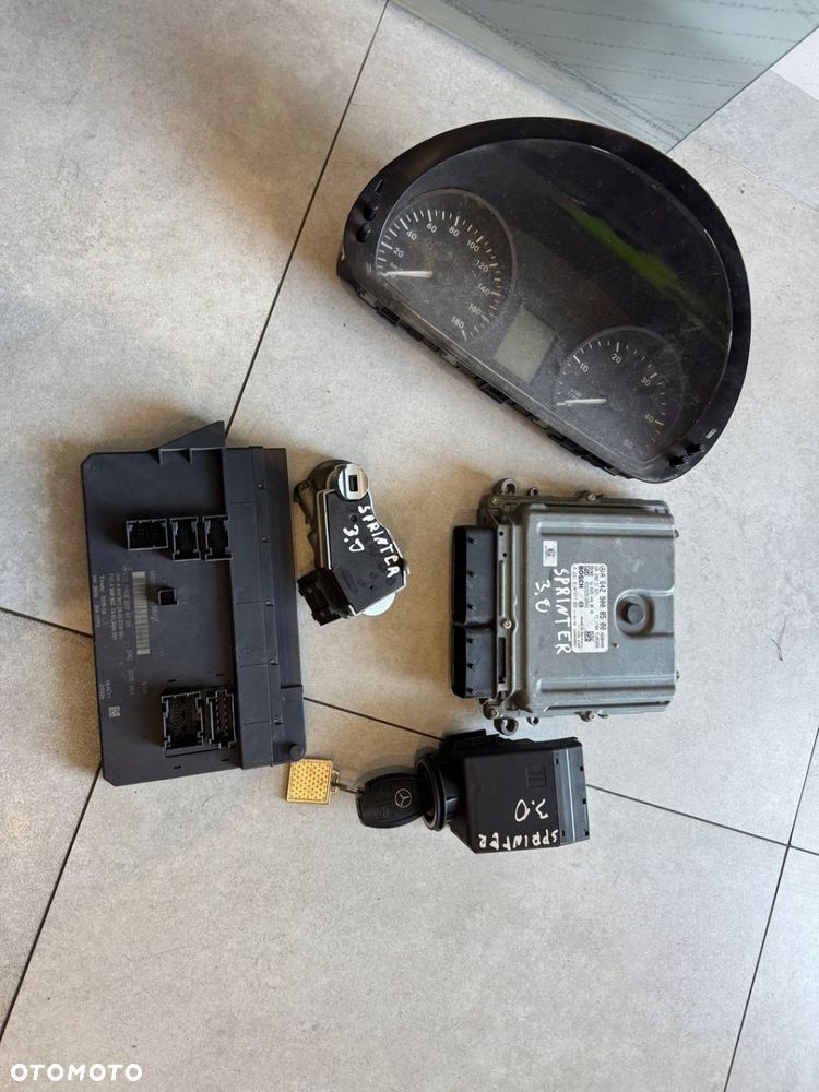 Sprinter 906 3,0 CDI 06-12 zestaw startowy sterownik A6429008500 - 2