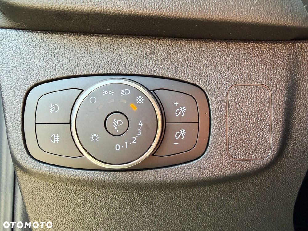 Ford Focus 1.0 EcoBoost mHEV Titanium X - 14
