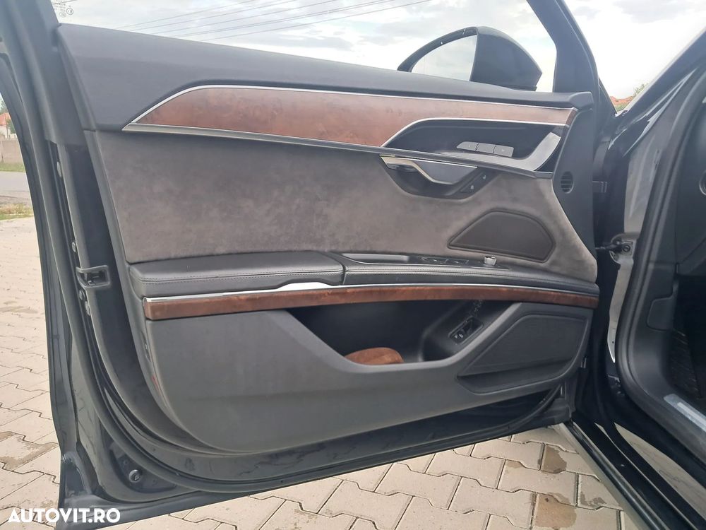 Audi A8 - 19