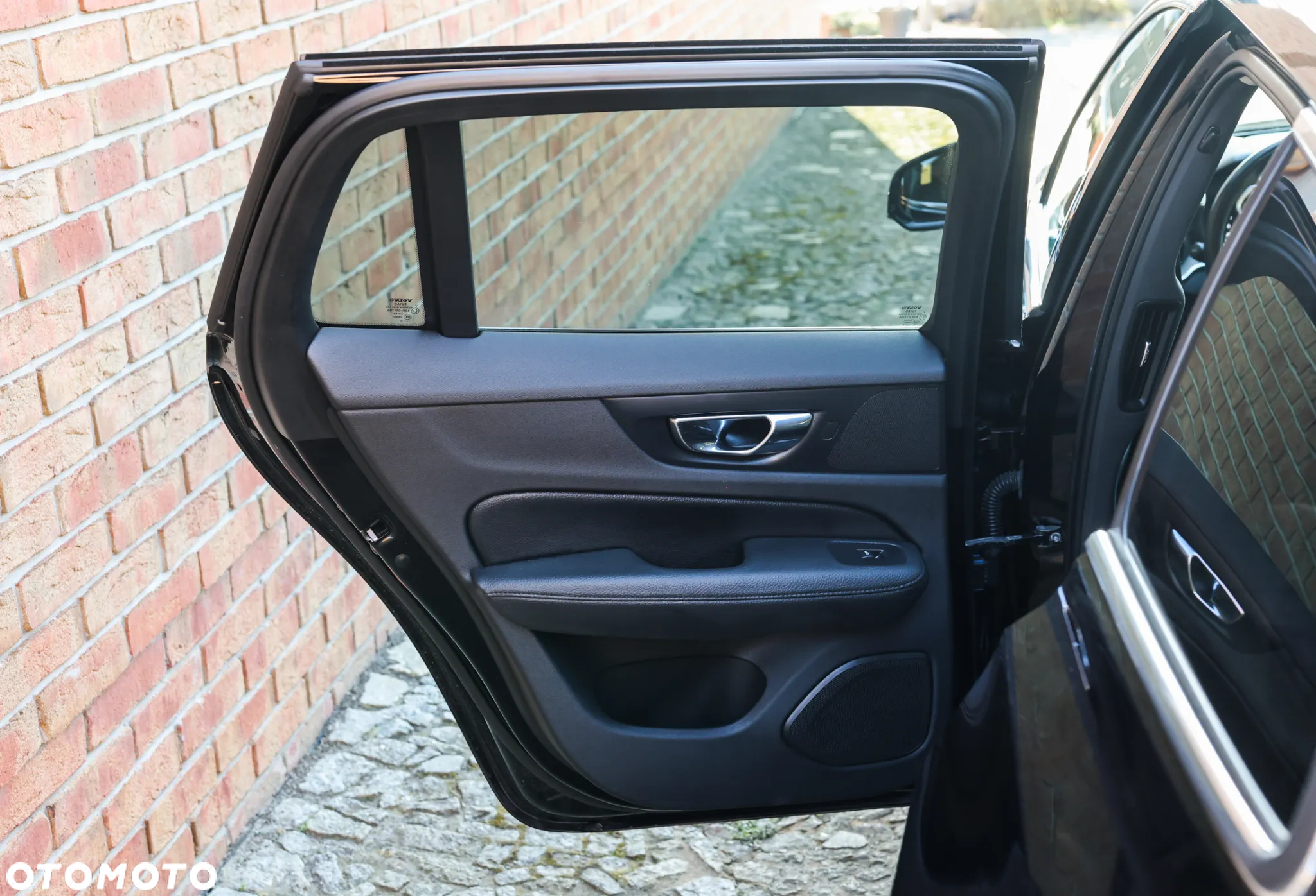 Volvo V60 T6 AWD Plug-In Hybrid Inscription - 29