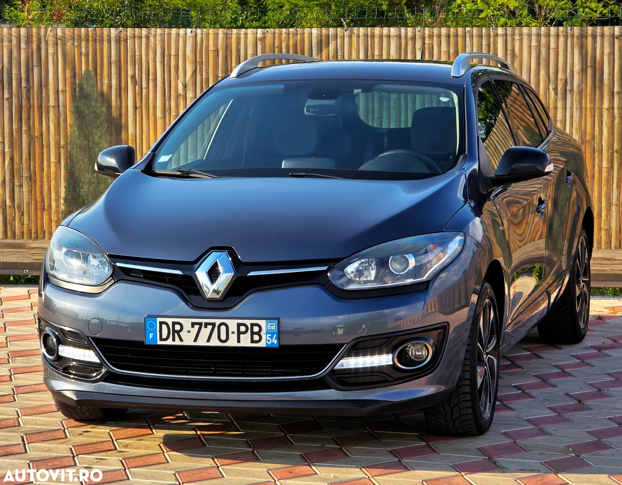 Renault Megane ENERGY dCi 110 Start & Stop Bose Edition - 2