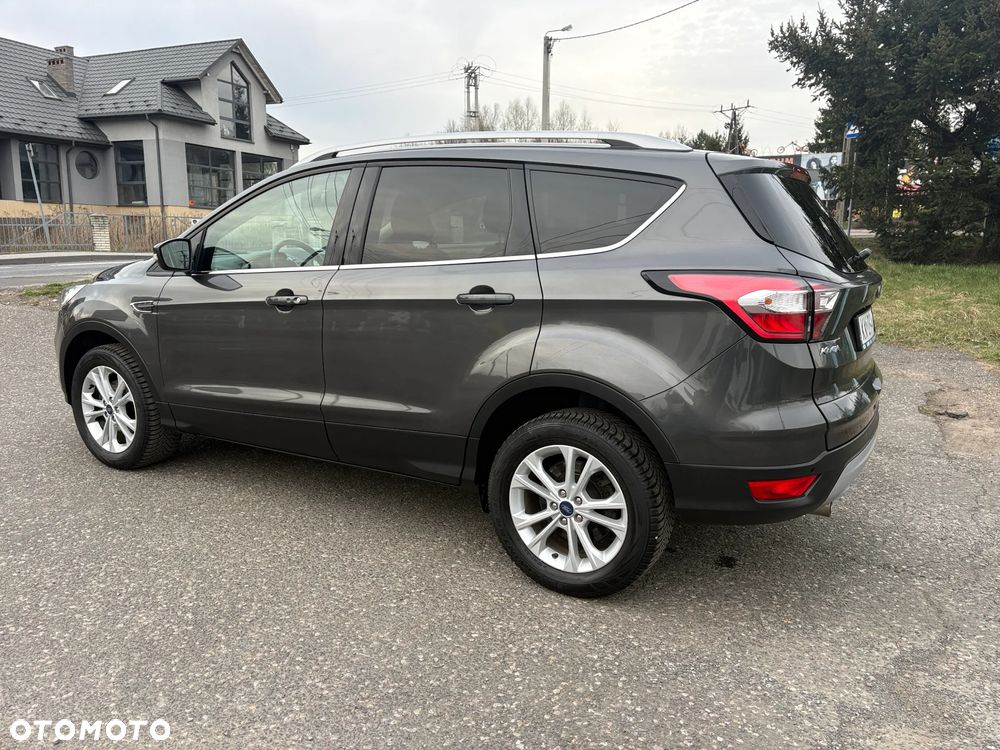 Ford Kuga - 2