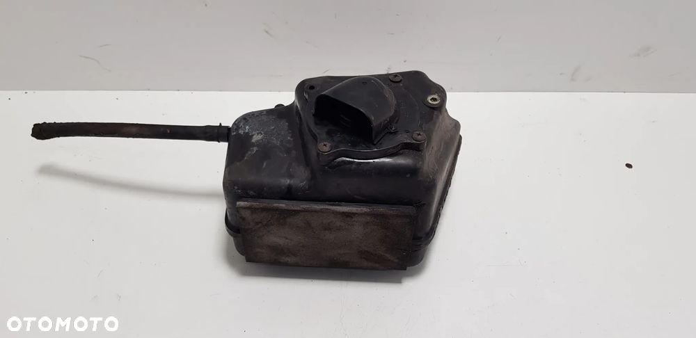 Suzuki Marauder 125 filtr powietrza airbox - 5
