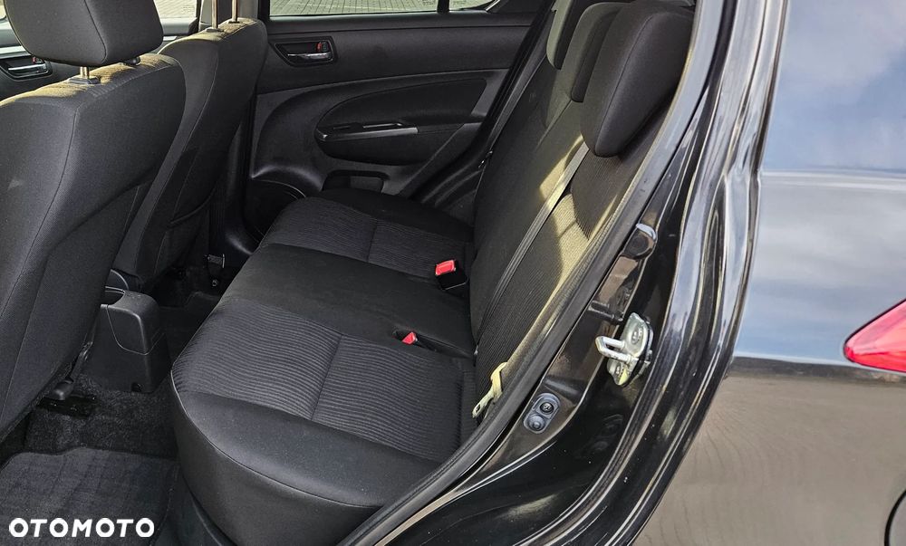 Suzuki Swift 1.3 DDiS Club - 9