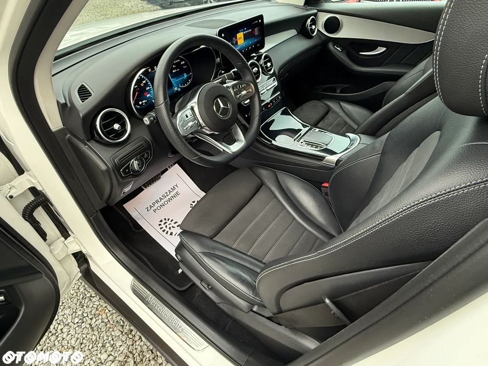 Mercedes-Benz GLC 200 d 4Matic 9G-TRONIC AMG Line - 30