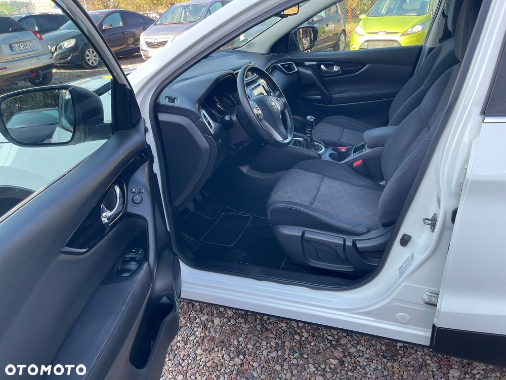 Nissan Qashqai 1.2 DIG-T N-Connecta - 10
