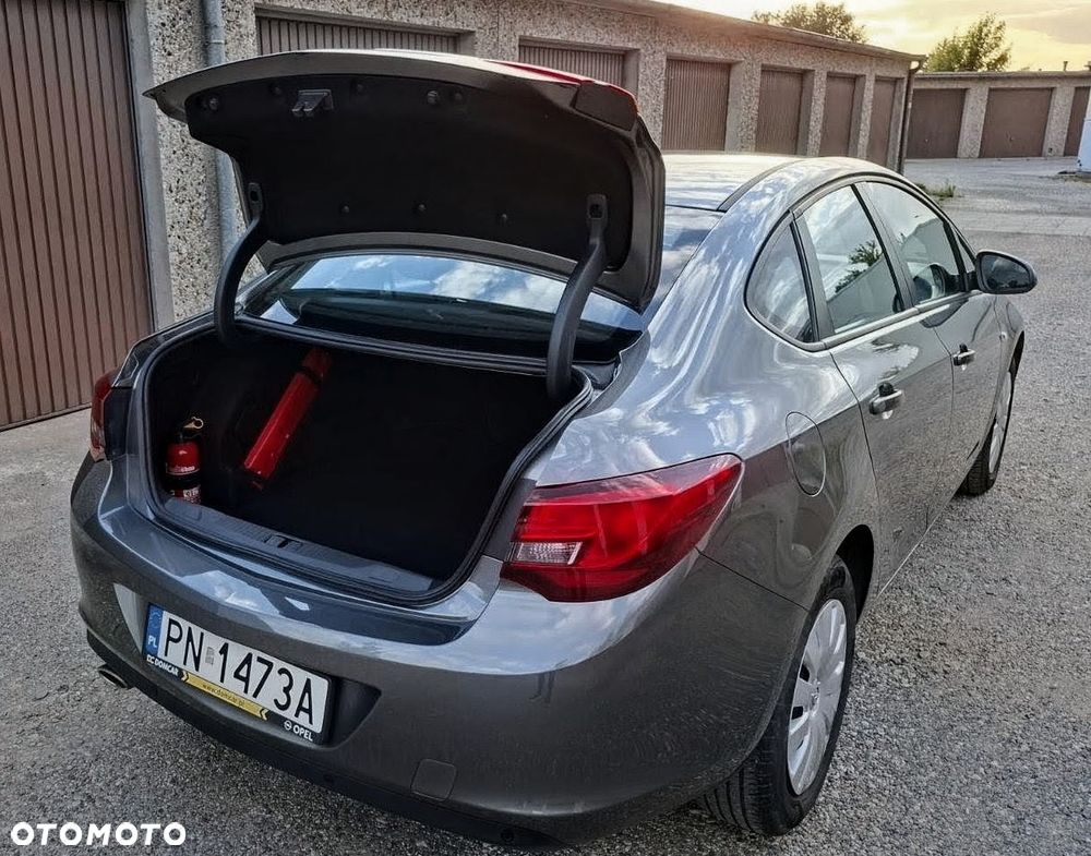 Opel Astra 1.4 T Energy EU6 - 11