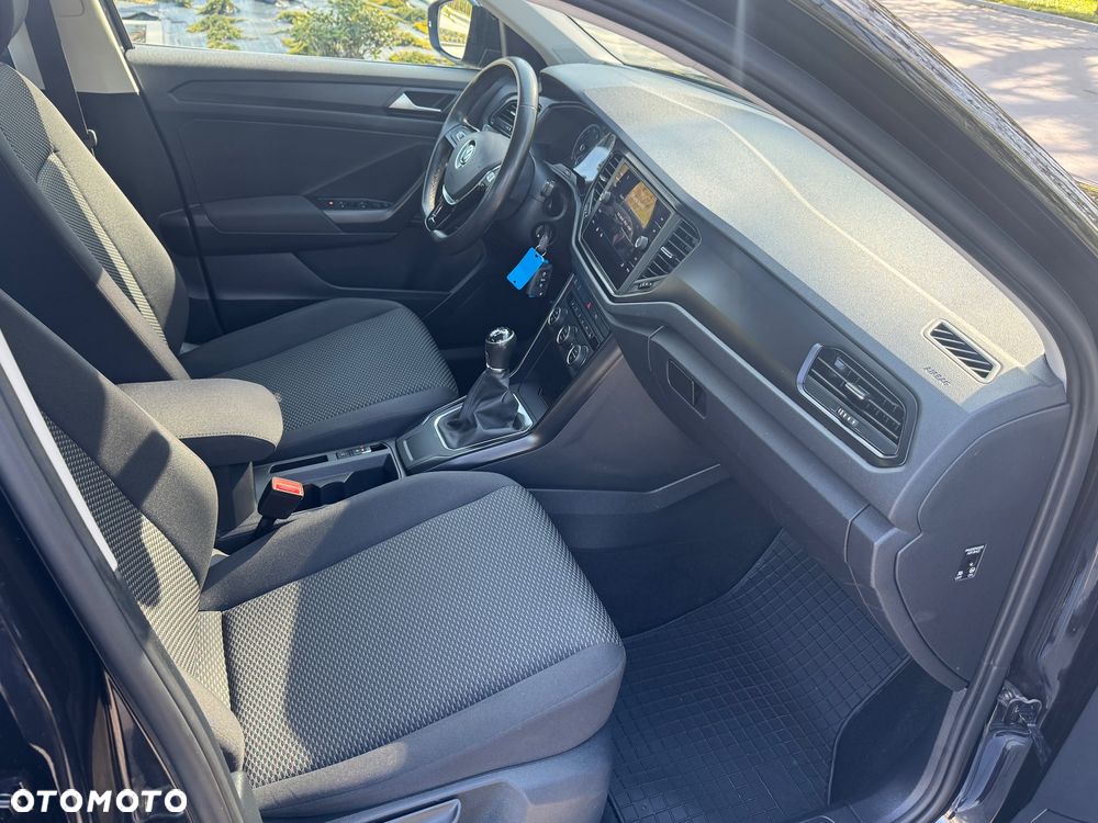Volkswagen T-Roc - 14
