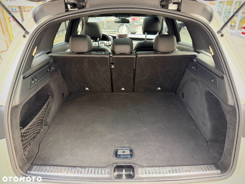 Mercedes-Benz GLC - 20