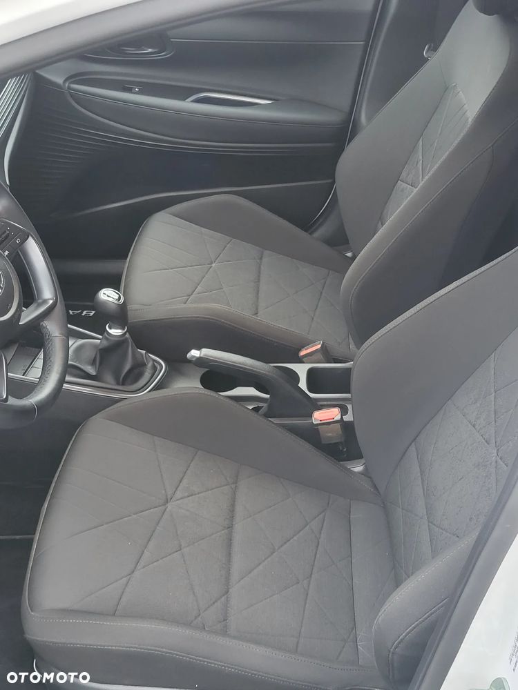 Hyundai Bayon 1.2 Select - 4