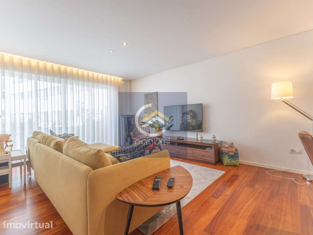 Apartamento T2 Duplex no Porto - Terraço, centralidade e funcionali... - Grande imagem: 2/19