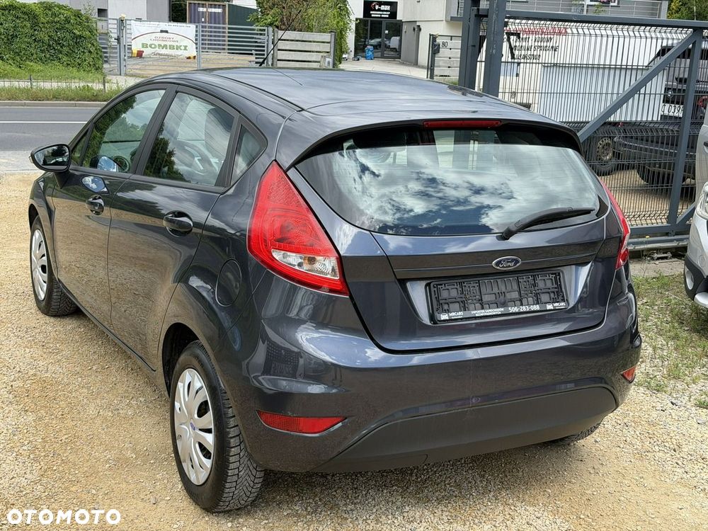 Ford Fiesta - 8