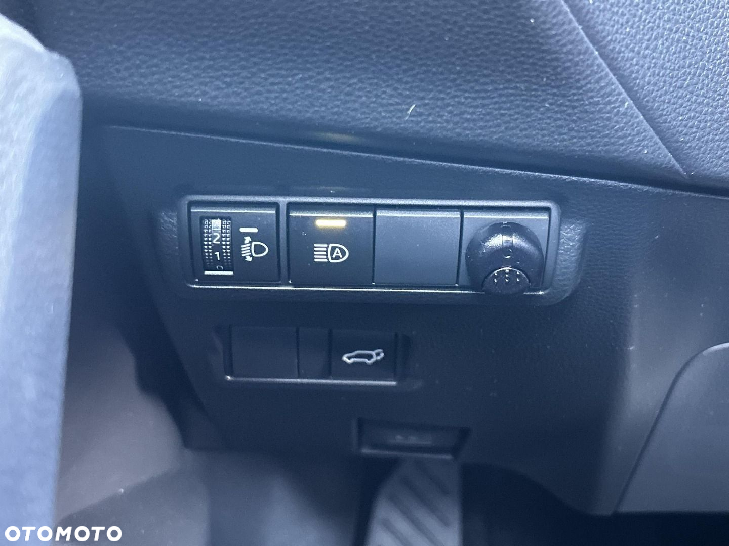 Toyota Corolla Cross 2.0 Hybrid Style - 19
