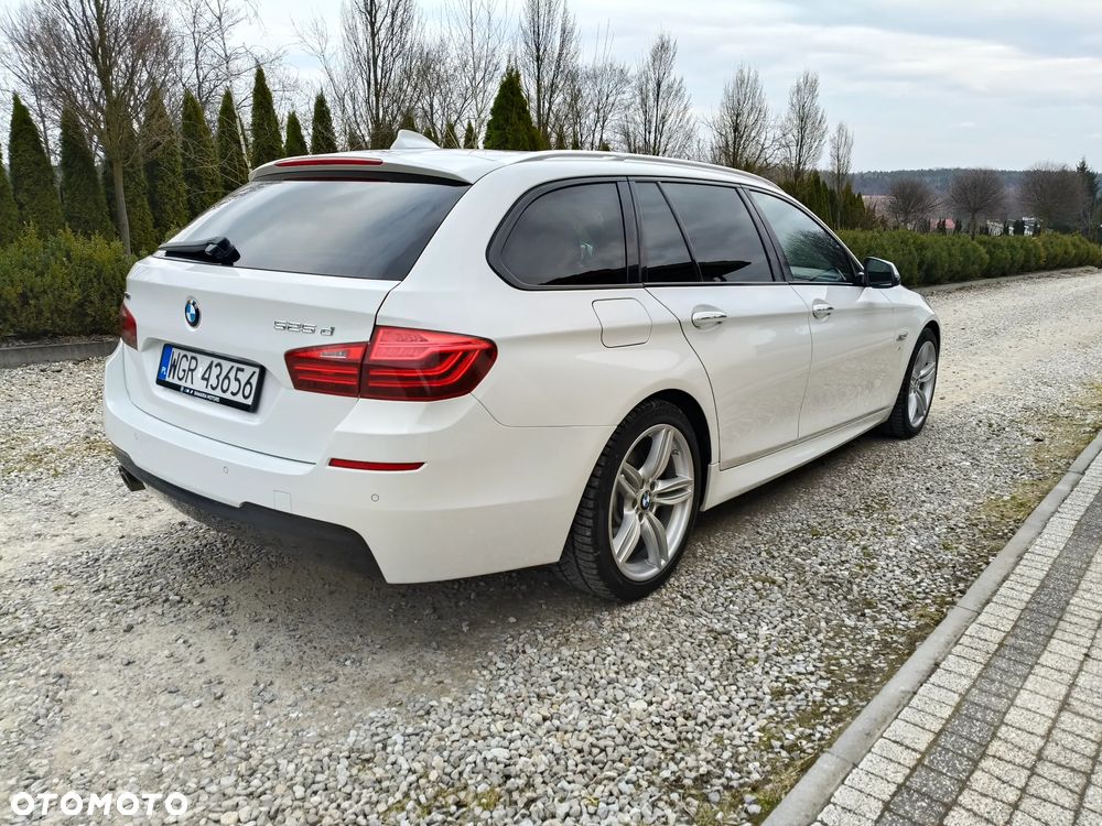BMW Seria 5 525d xDrive - 5