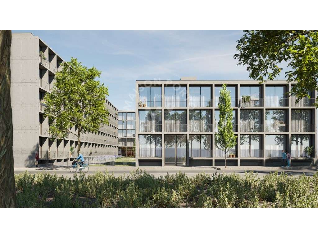 Apartamento T0 com 2 Varandas e Lugar de Garagem próximo ao Centro ... - Grande imagem: 2/12