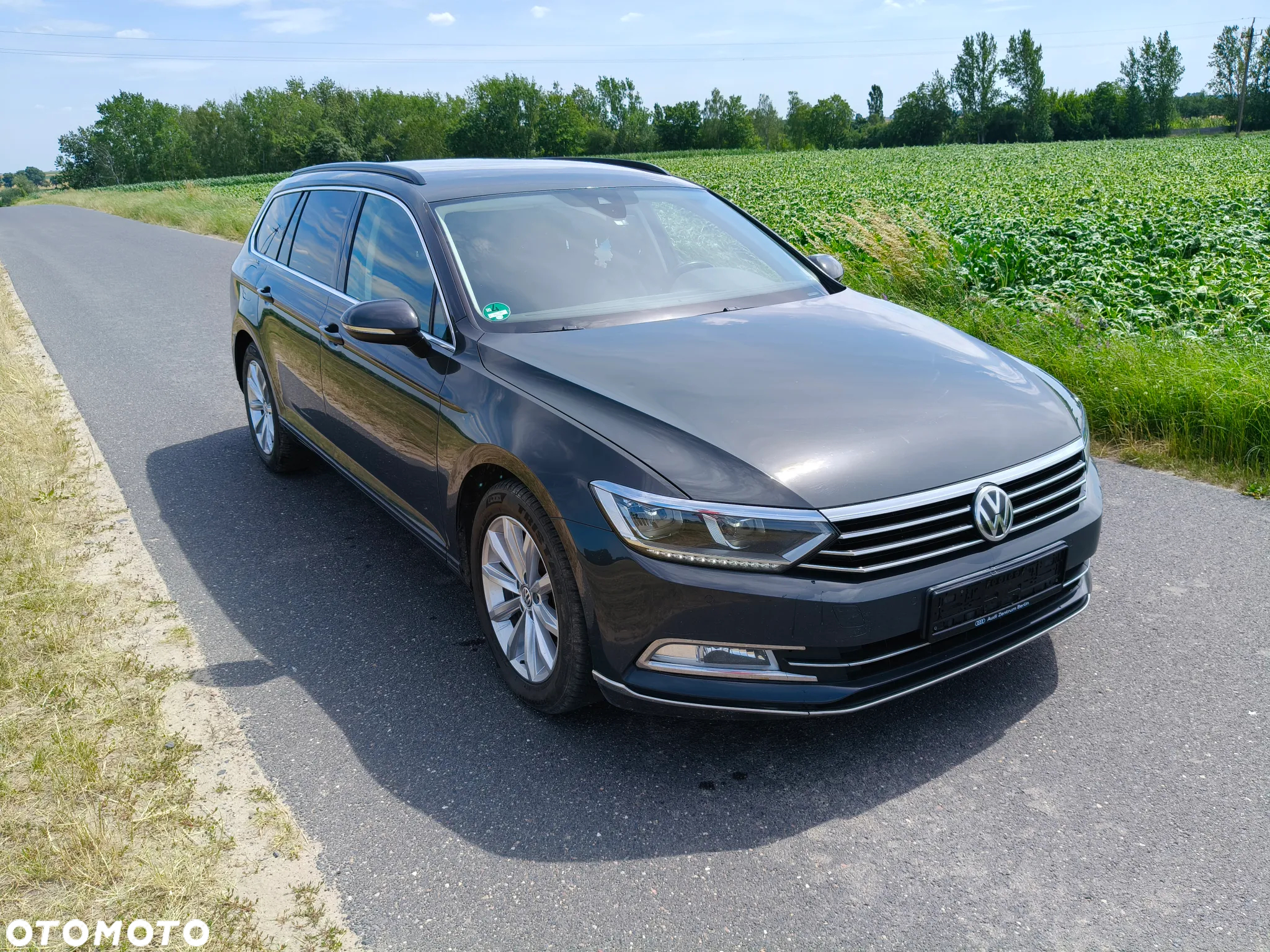 Volkswagen Passat - 3