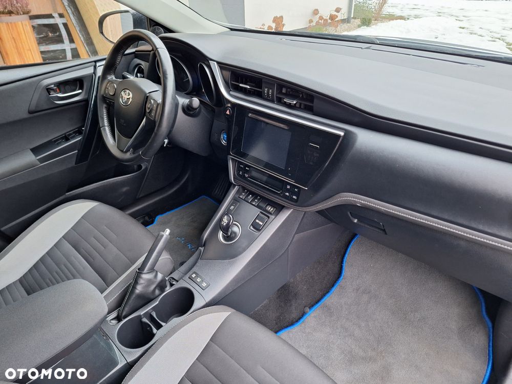Toyota Auris - 8