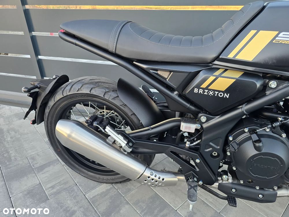 Brixton Crossfire - 17