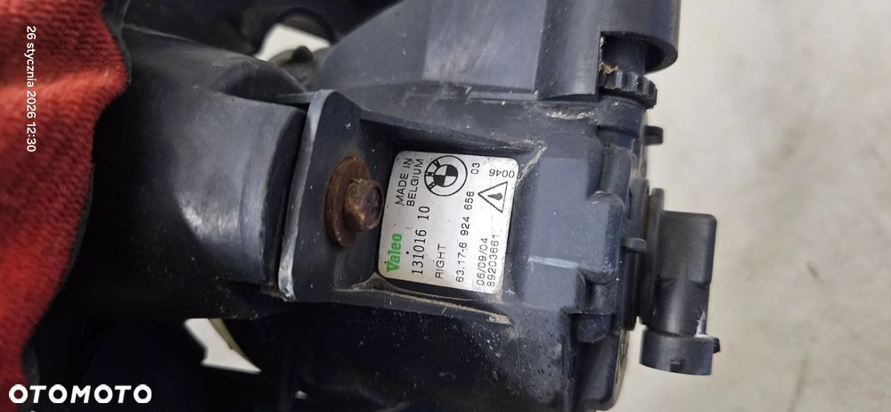 Kratka zderzaka grill nerka halogen lewy prawy ramka BMW seria 1 E87 2005r - 16