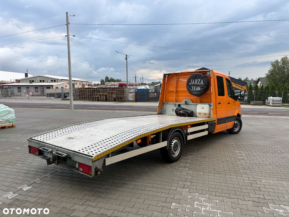 Mercedes-Benz Sprinter - 5