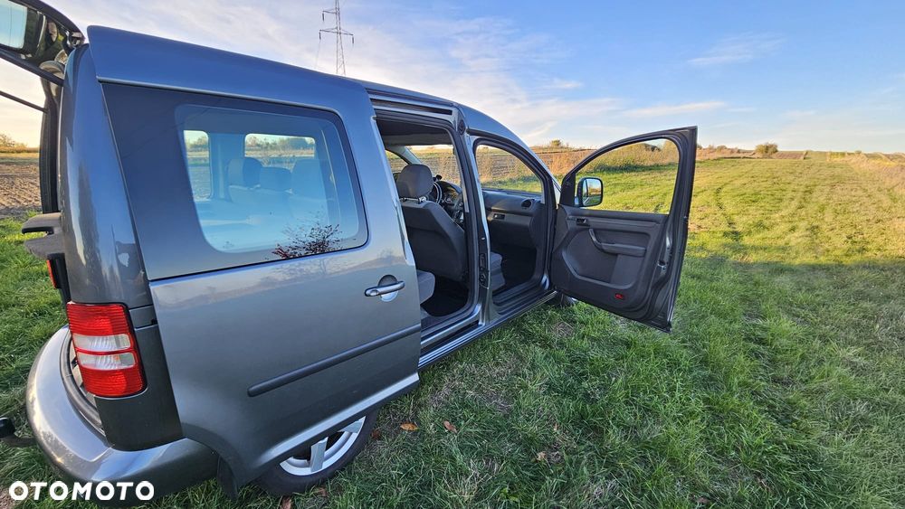 Volkswagen Caddy 2011