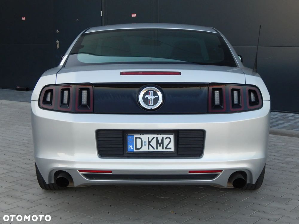 Ford Mustang - 6