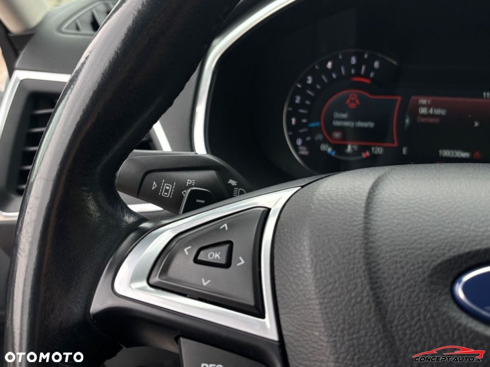 Ford S-Max - 34