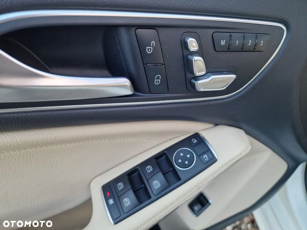 Mercedes-Benz CLA - 26