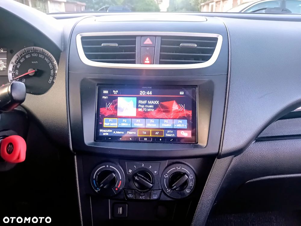 Suzuki Swift - 10