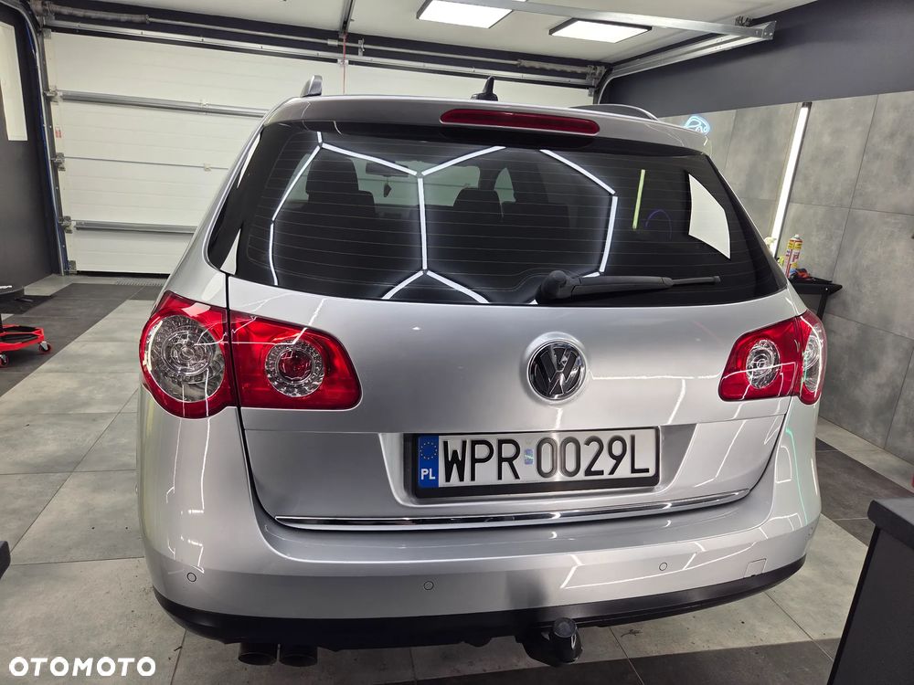 Volkswagen Passat Variant 2.0 TDI BlueMotion Technology DPF Comfortline - 35