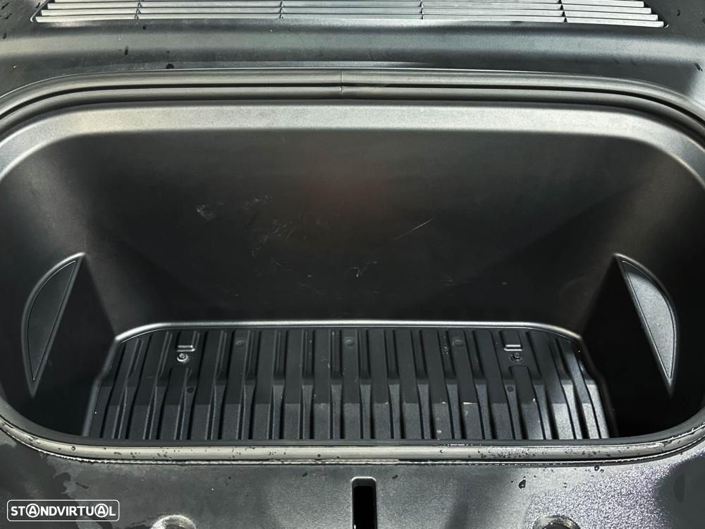 Tesla Model Y Long Range Dual Motor AWD - 59