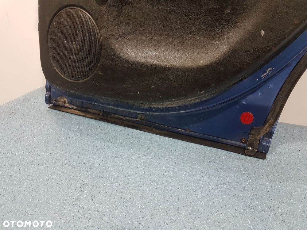 VOLKSWAGEN PASSAT B5 KOMBI DRZWI TYŁ PRAWE LR5U - 12