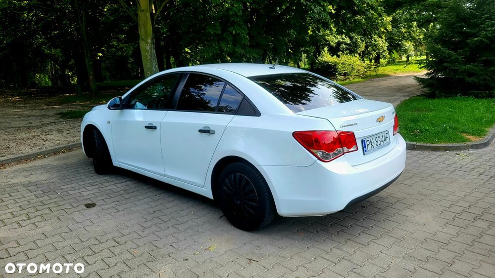 Chevrolet Cruze 1.6 LS - 4