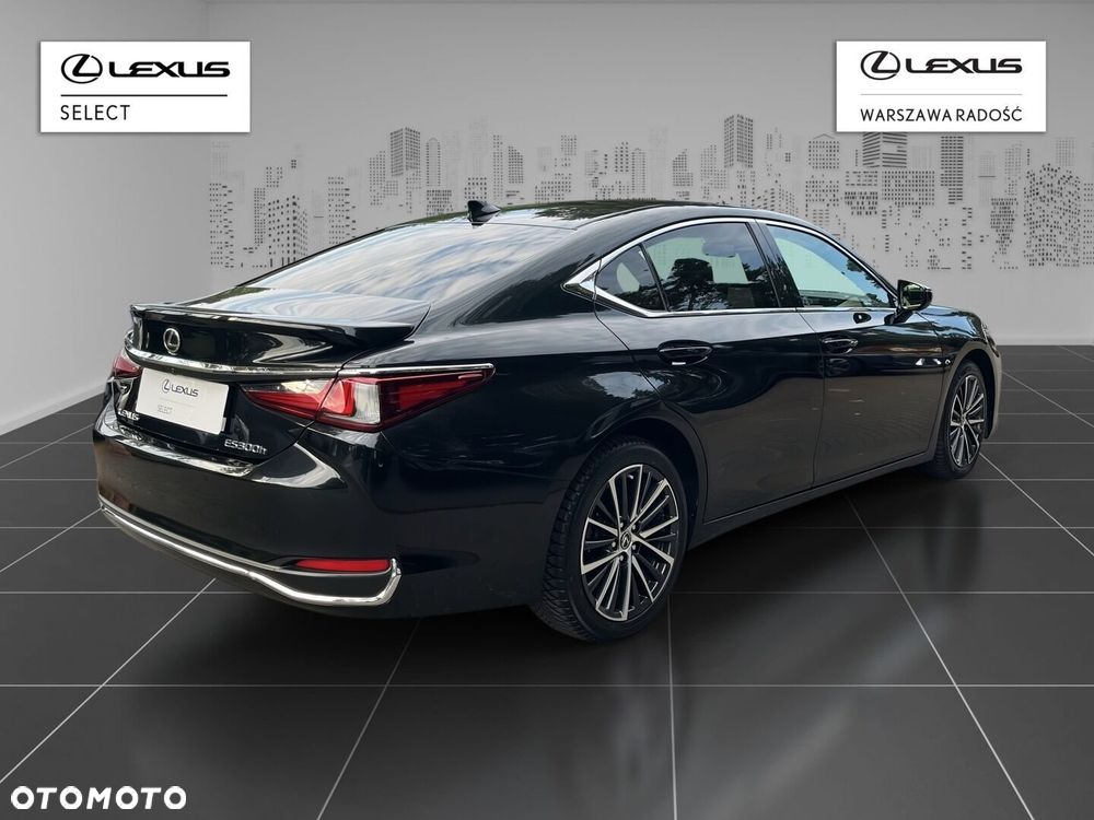 Lexus ES 300h Business Edition - 3